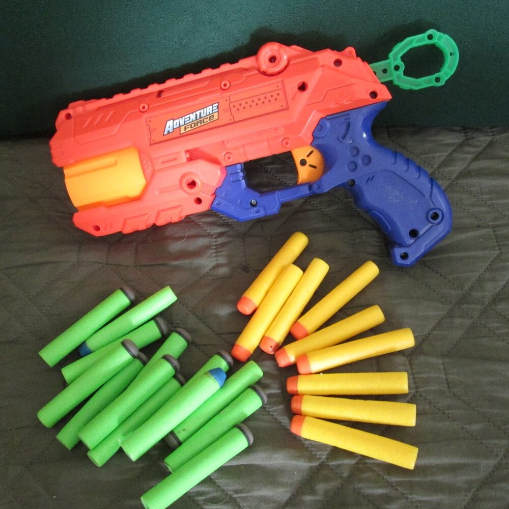 ADVENTURE FORCE DART GUN